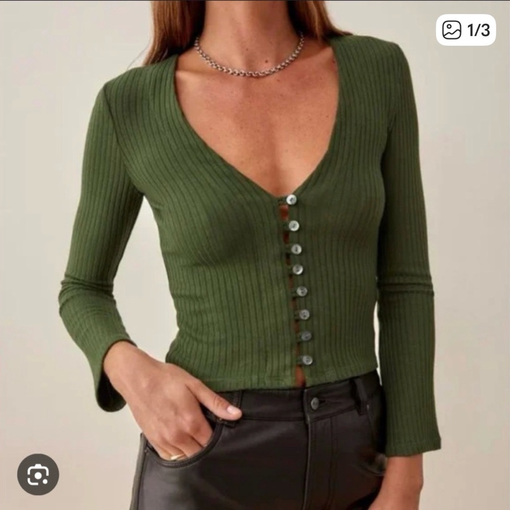Reformation Gellar knit top size XS green
